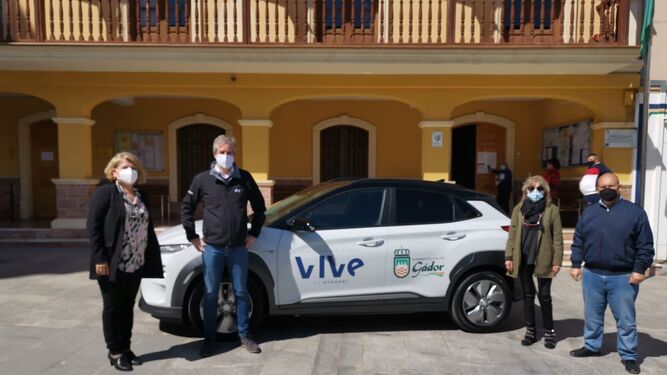 Gádor, primer pueblo de Andalucía con coche eléctrico gratuito para ir al banco o de compras