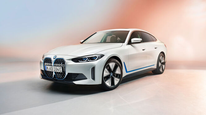 BMW desvela el aspecto definitivo de su i4, su Gran Coupé eléctrico
