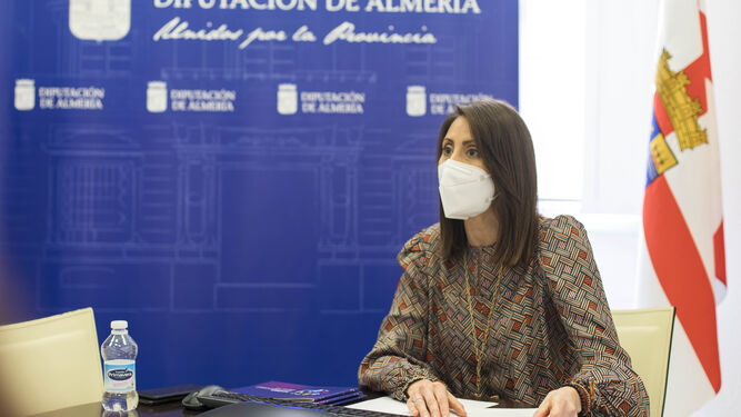 Carmen Belén López durante su intervención en la reunión de hoy.