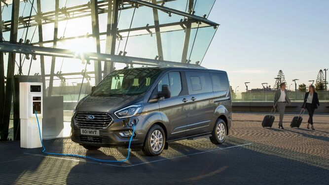 La próxima generación de la Ford Transit también tendrá una versión eléctrica hecha en Turquía