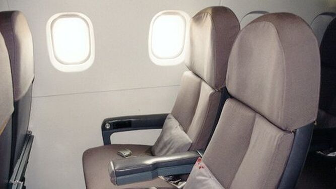 Dejar asientos libres en los aviones reduce el riesgo de contagio del Covid