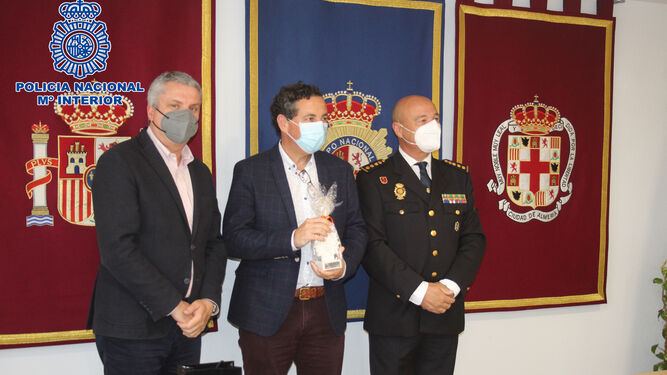 La Policía Nacional en Almería agradece a la Delegación de Salud su labor implicada durante la pandemia