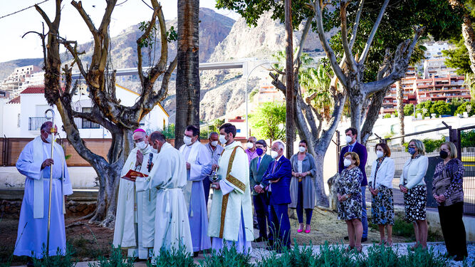 El obispo presidió la ceremonia.