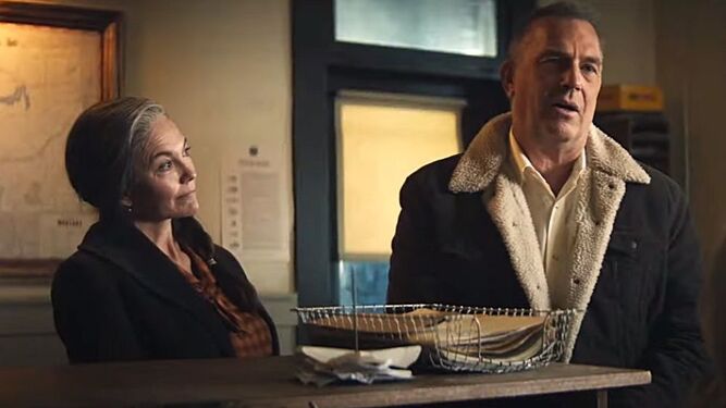 Diane Lane y Kevin Costner, abuelos al rescate en 'Uno de nosotros'.