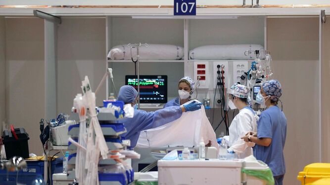 Almería suma diez nuevos hospitalizados en una semana.