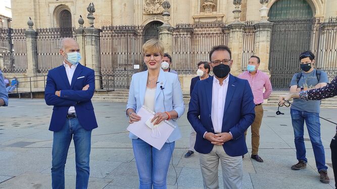 Los tres concejales de Jaén que se han marchado del equipo de gobierno.