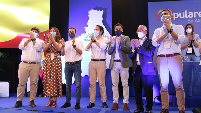García Egea y Juanma Moreno junto Javier A. García, nuevo presidente del PP de Almería.