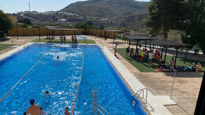 La piscina municipal de Olula del Río ha cerrado sus puertas al baño