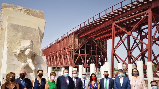 La Autoridad Portuaria de Almería presenta al ministro de Cultura la tercera fase de restauración del Cable Inglés