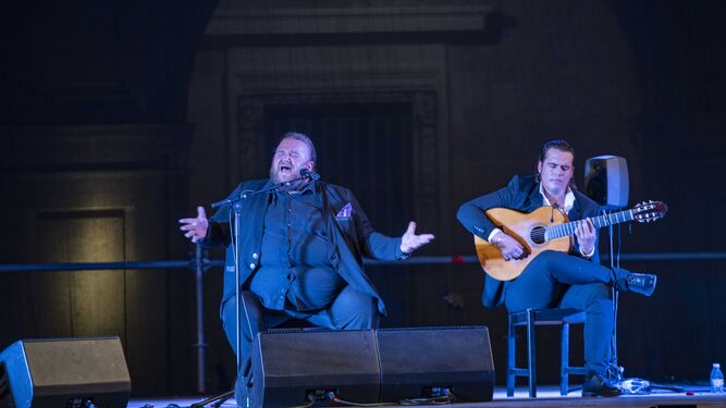 Ezequiel Benítez estuvo sensacional en una noche de cante puro.