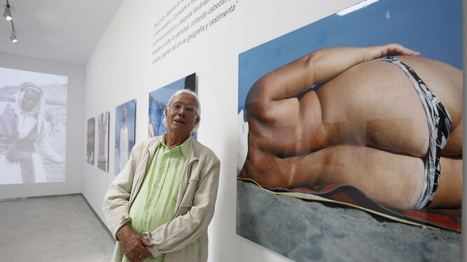 Carlos Pérez Siquier en una de sus visitas al Centro que lleva su nombre en la Ciudad de la Cultura de Olula del Río.