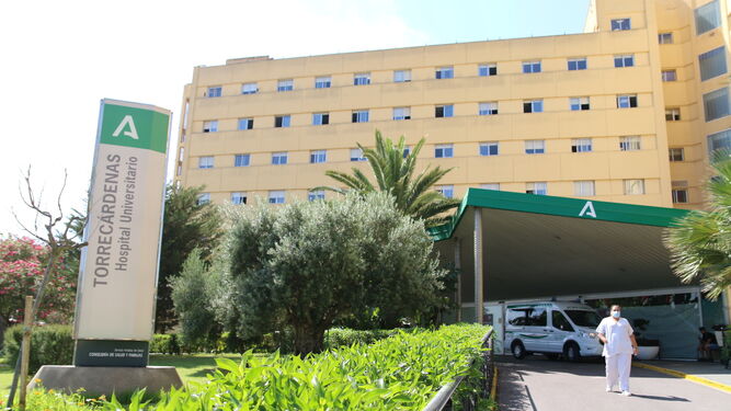 Acceso principal al hospital universitario de Torrecárdenas