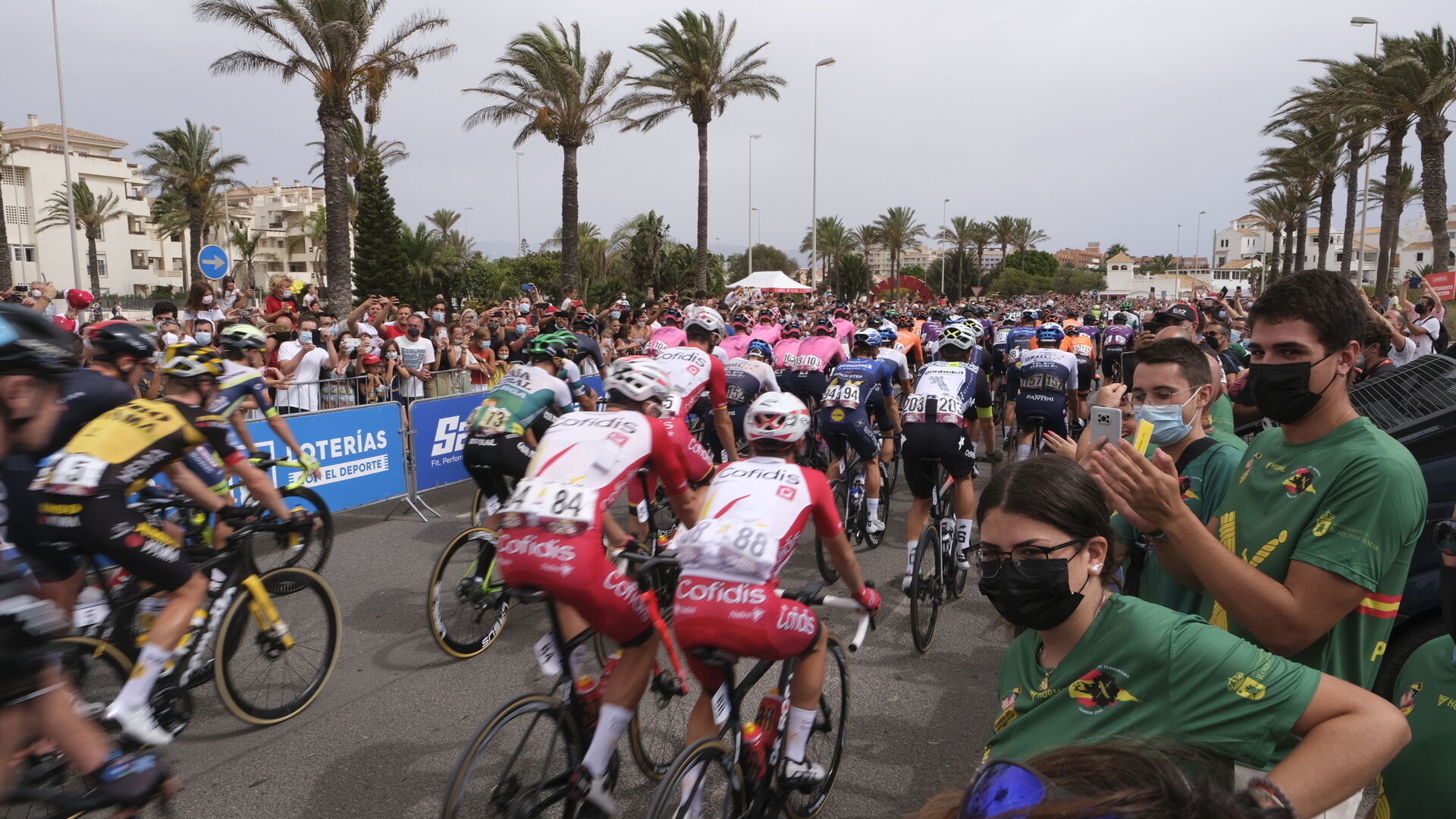 Fotogaler&iacute;a salida Vuelta Ciclista a Espa&ntilde;a. Roquetas de Mar