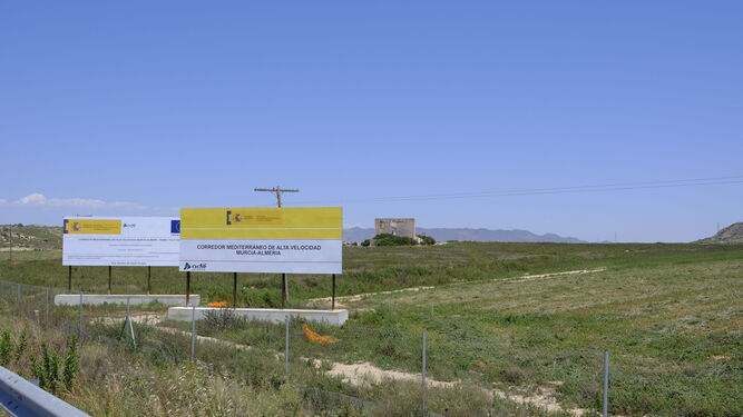 Adif licita por 239 millones las obras de plataforma del tramo del AVE entre Lorca y Pulpí