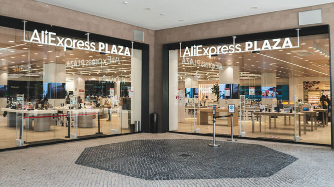 Tienda física de AliExpress en un centro comercial de Cataluña.