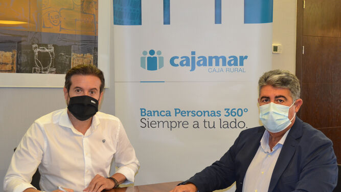 Firma convenio Ecogestiona y Cajamar.