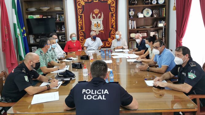 Reunión de la Junta Local de Seguridad en Vera para coordinar el dispositivo de las fiestas