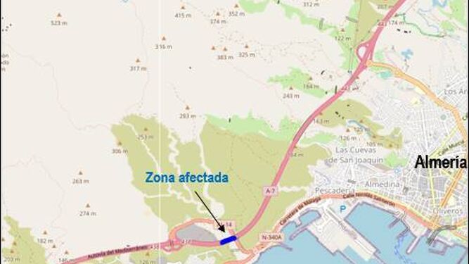 Cortes intermitentes en la A-7 por la inspección de un viaducto a su paso por Almería