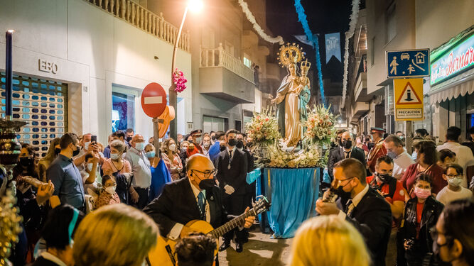 Procesión de la Virgen del Rosario de Roquetas.