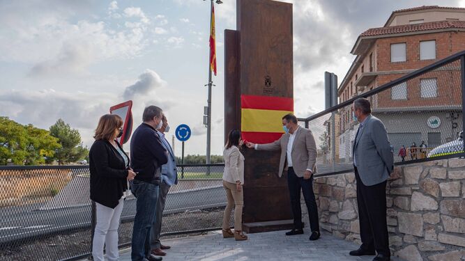 La presidenta del Parlamento ha inaugurado un parque en Tíjola