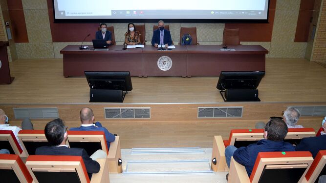 Presentación del proyecto, ayer en la Universidad de Almería.