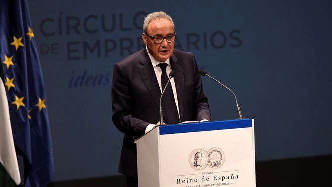 Francisco Martínez-Cosentino durante su discurso en el acto de entrega del Premio Reino de España a la 'Trayectoria Empresarial' en Almería