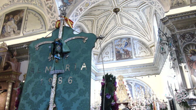 El Simpecado de Almería volverá a encontrarse con la Virgen del Rocío tras dos años.