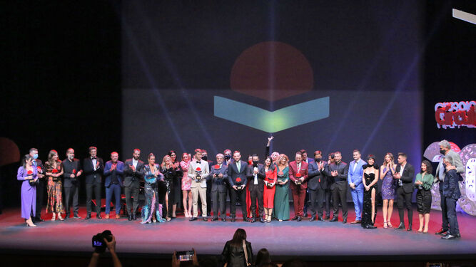 Foto de familia de los premiados en esta edición de los Premios Círculo Rojo.