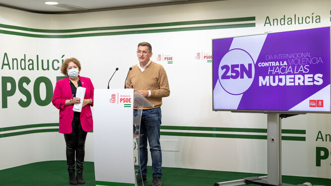 Aure Jiménez Godoy y José Luis Sánchez Teruel, en rueda de prensa