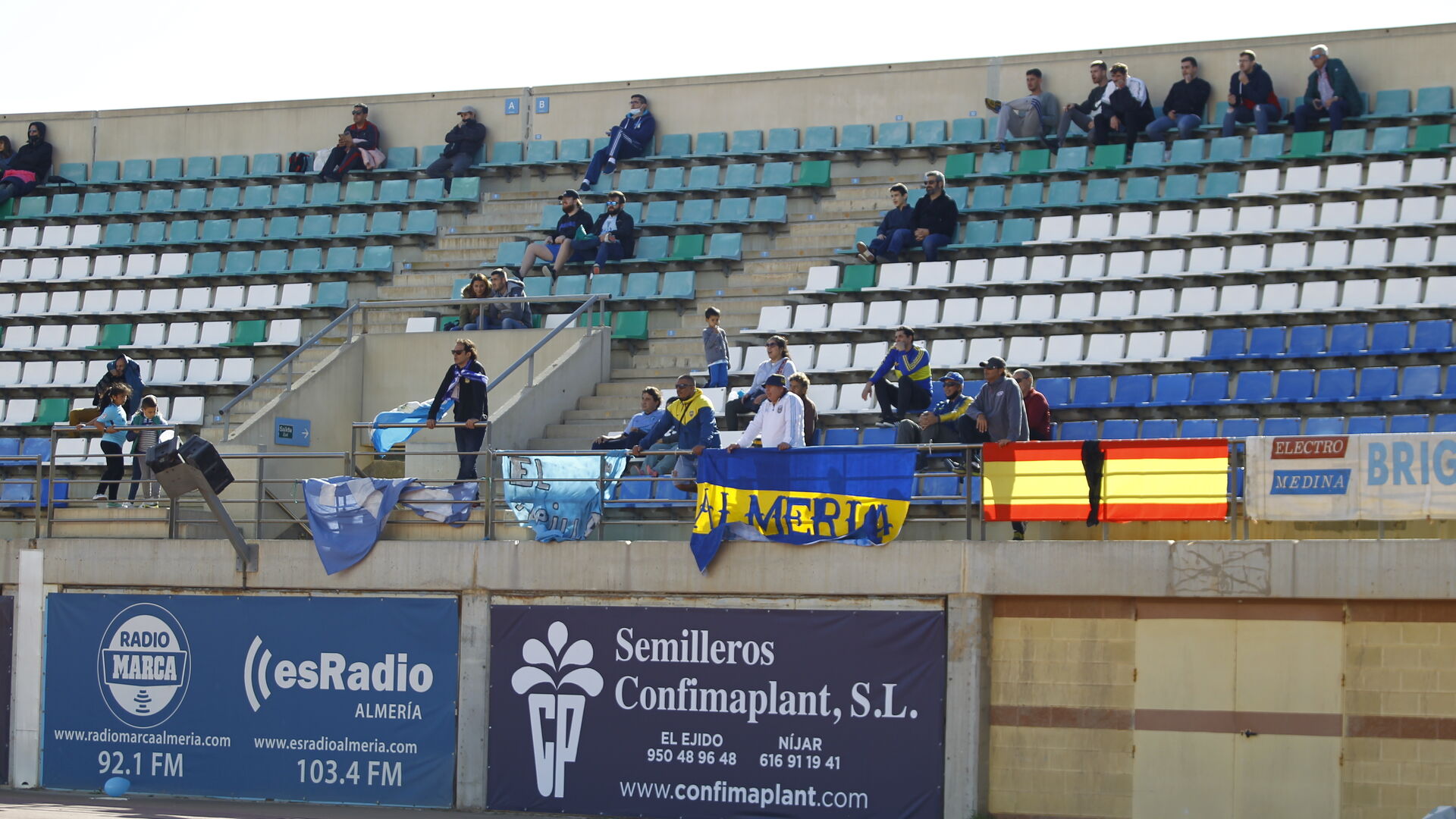 Fotogaler&iacute;a Polideportivo El Ejido-Mancha Real