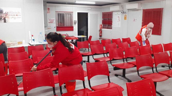 Cruz Roja asiste a más medio millar migrantes de pateras en Almería desde 23 diciembre