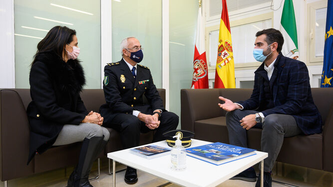 El alcalde de Almería , Enrique Mora Pérez y María del Mar García Lorca