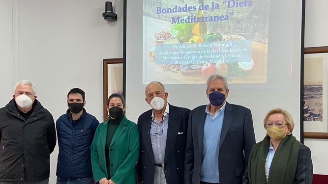Una ‘clase’ de Bonetti sobre dieta mediterránea y vida saludable en Vera