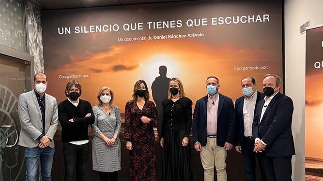 Participantes en la presentación del documental 'Un silencio que tienes que escuchar' el pasado miércoles en Madrid