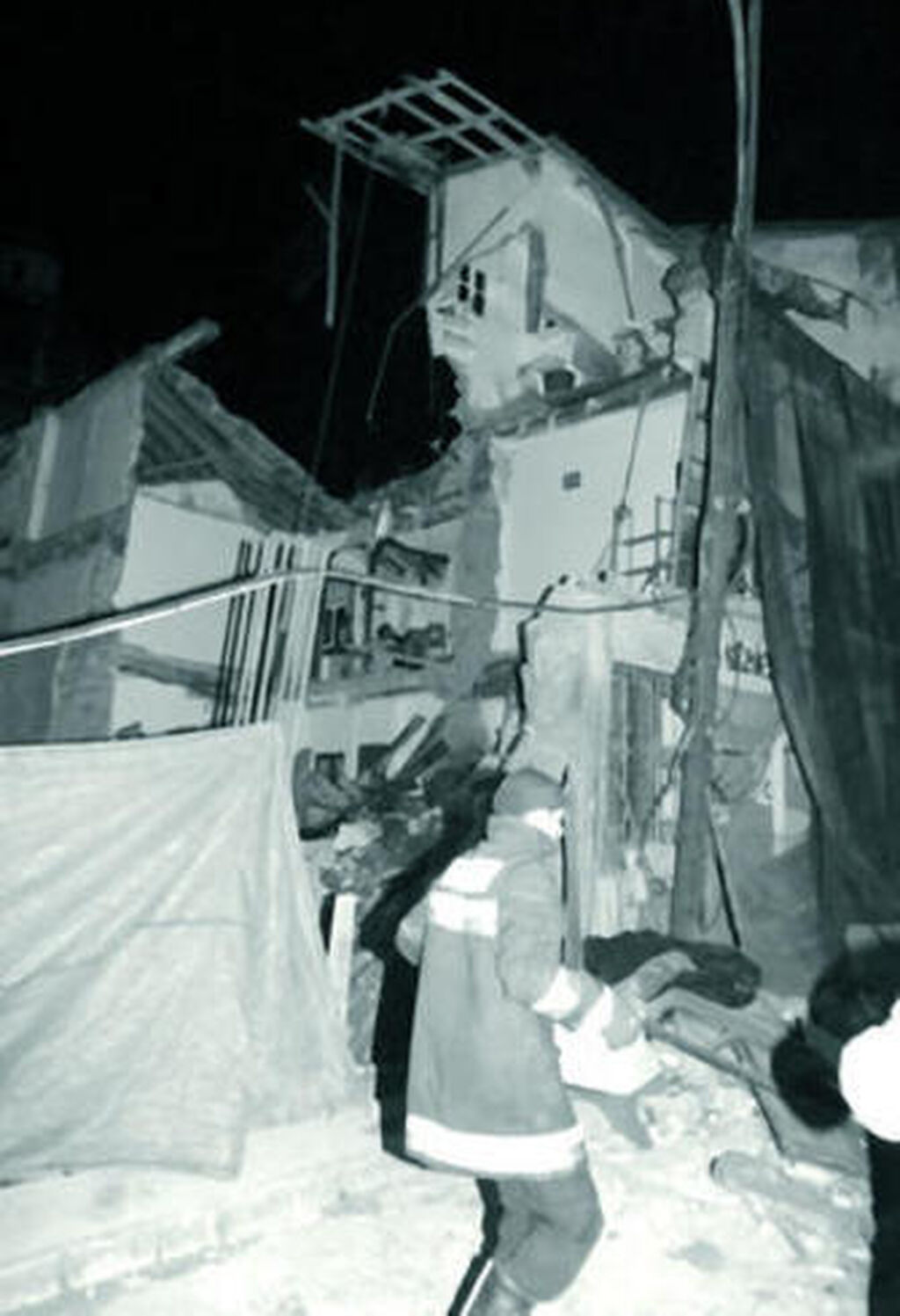 A&Ntilde;O 1970 | El hundimiento del edificio Azor&iacute;n | 15 muertos y numerosos heridos