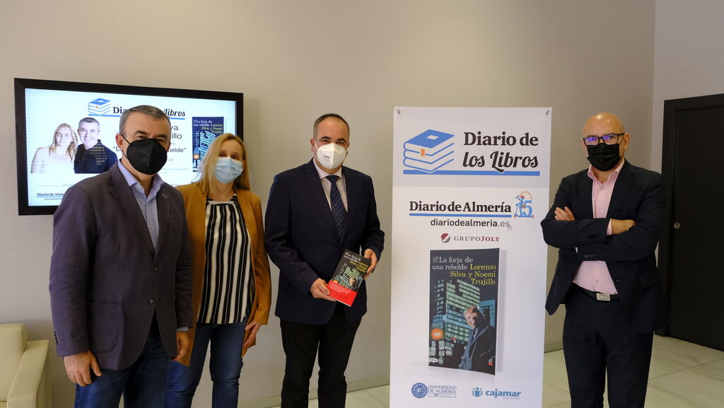Diario de los Libros, con Lorenzo Silva y Noem&iacute; Trujillo. Almer&iacute;a