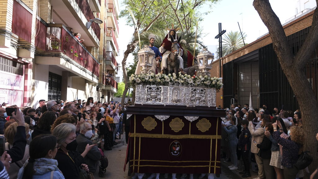 Fotogaler&iacute;a de la procesi&oacute;n de La Borriquita en Almer&iacute;a. Semana Santa 2022.