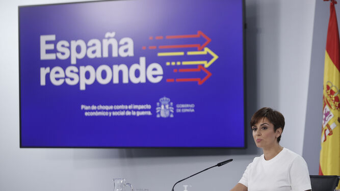 La portavoz del Gobierno, Isabel Rodríguez, comparece ante los medios después del Consejo de Ministros, este martes en Moncloa,