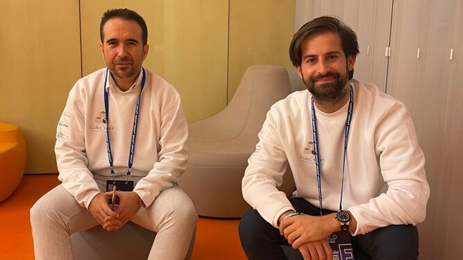Juan Bautista Tomás y Jesús Caicedo, socios de Cubic Fort, que ha desarrollado AirTrace