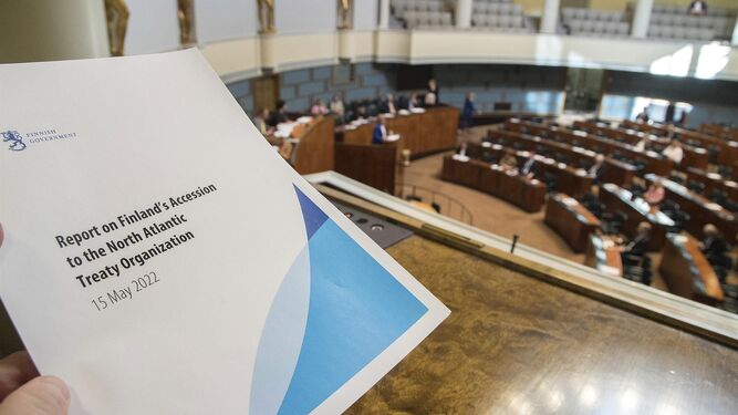 El Parlamento finlandés ratifica la solicitud de ingreso en la OTAN