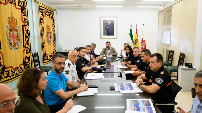 Reunión de la Junta de Seguridad, presidida por el alcalde de Almería