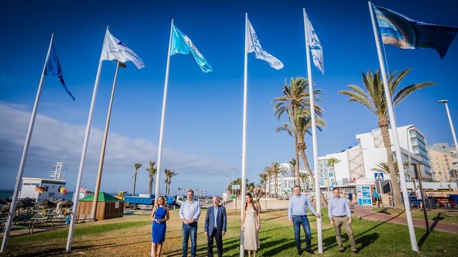 Roquetas de Mar es el municipio con más banderas azules ondeando este verano