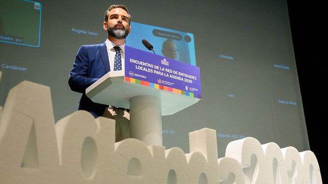 El alcalde de Almería, durante su intervención