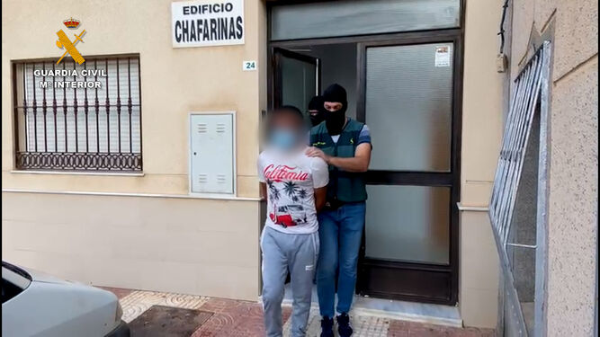 La Guardia Civil desarticula un grupo criminal dedicado a los robos en viviendas y recupera multitud de efectos sustraídos