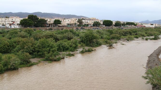 Almería pasará agosto sin restricciones de agua