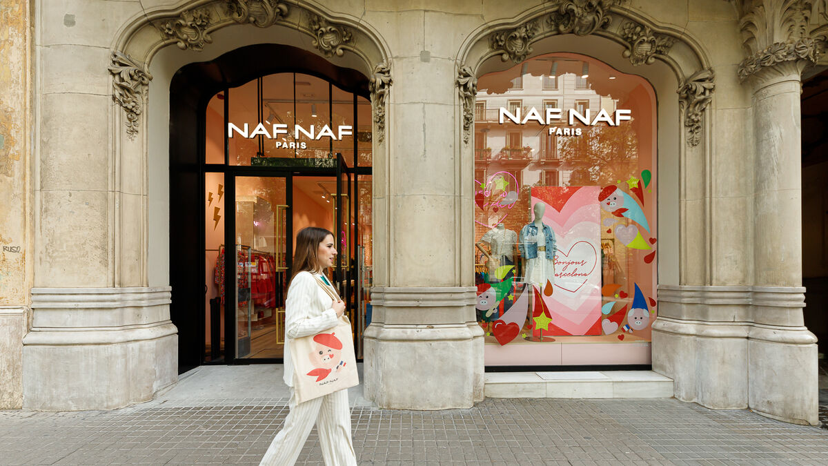 La tienda Naf Naf cambia de emplazamiento en Almería