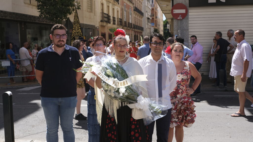 Im&aacute;genes de la ofrenda floral a la Virgen del Mar. Feria de Almer&iacute;a 2022