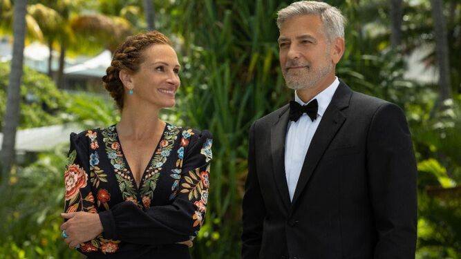 Julia Roberts y George Clooney, en 'Viaje al paraíso'.