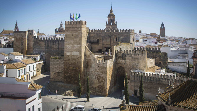 Vista de la Puerta de Sevilla en el Alcázar de Carmona
