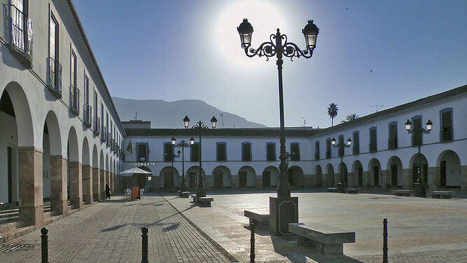 La Plaza Porticada es uno de los puntos más reconocidos del municipio